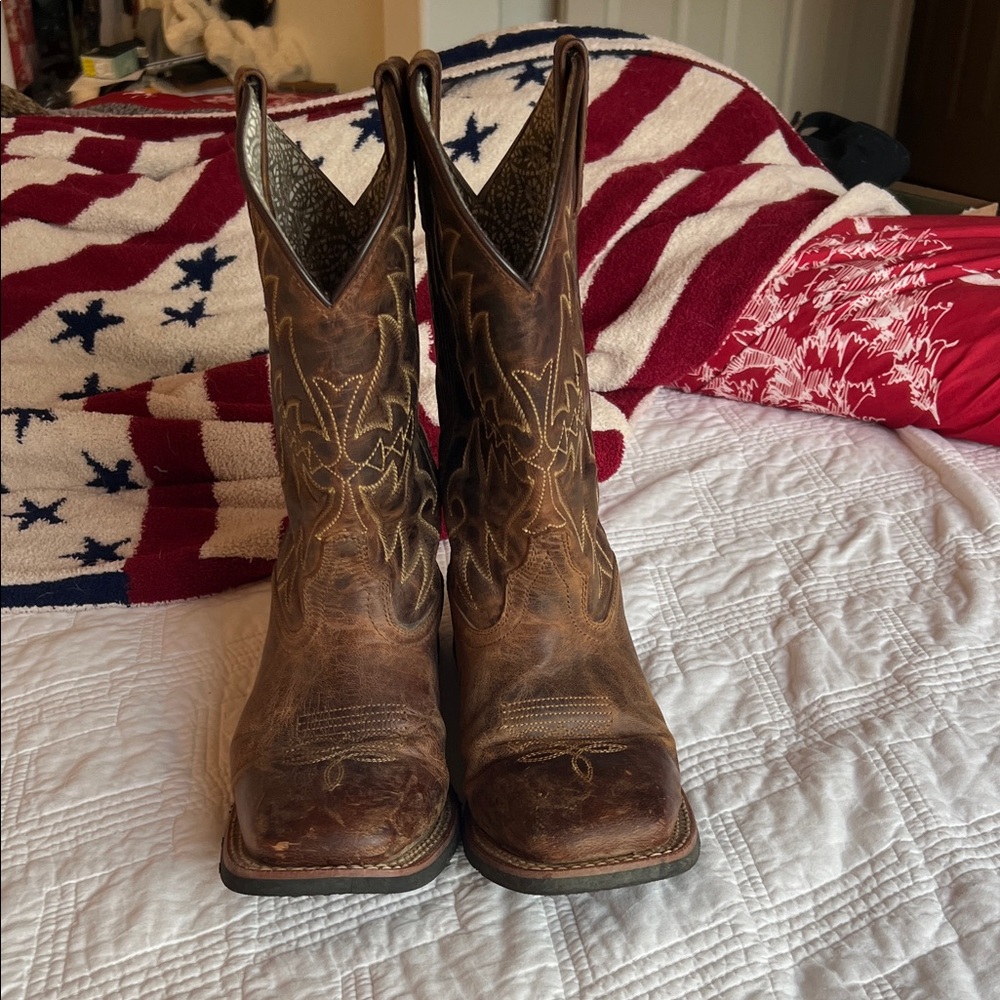 Laredo Women’s Brown Western Cowboy Boots - Size 9 - Square Toe